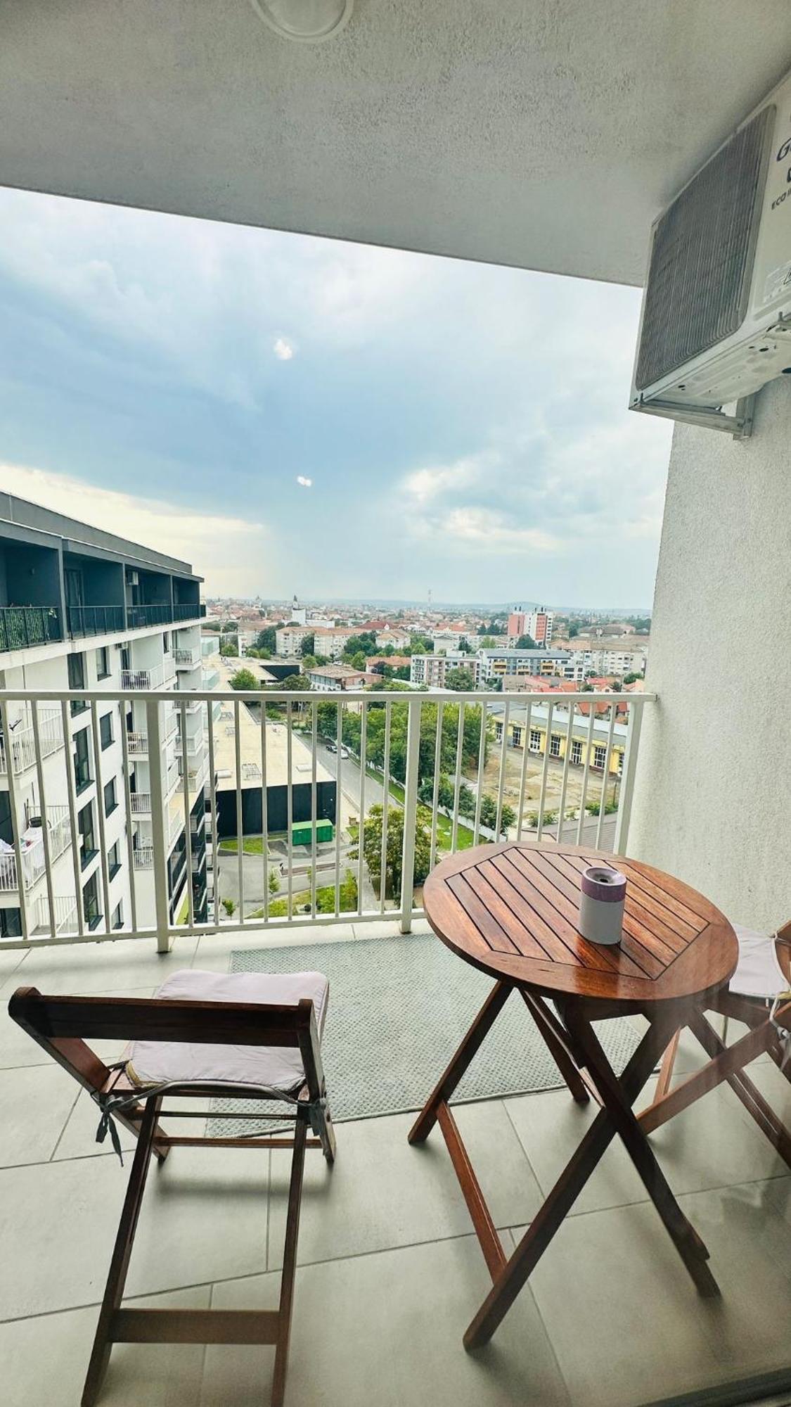 Chris Holiday Oradea Luaran gambar